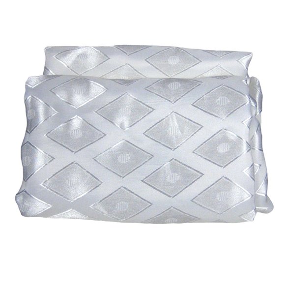 Prestige Tablecloth Polyester 145 x 350 cm Linen Diamond Pattern China - Picture 1 of 5